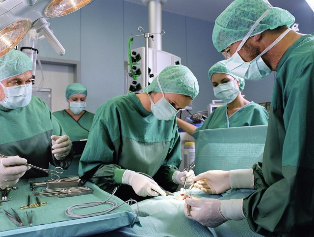 Lekari u Kruševcu odstranili tumor od 30 kilograma